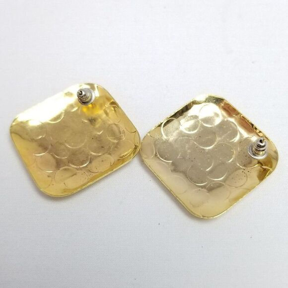 Vintage Gold Tone Square Shape Stud Earrings, Textured Hammered Finished, 80s - Picture 3 of 6